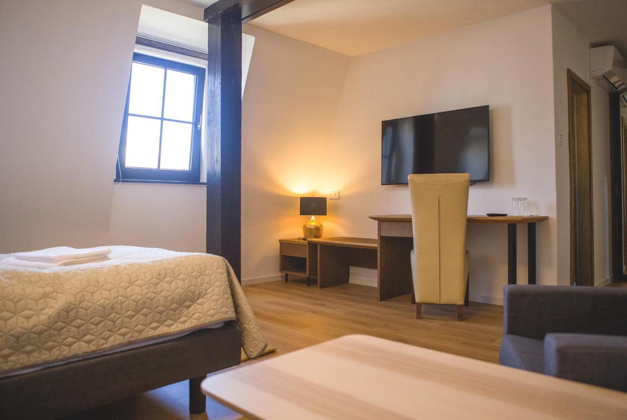 Penzion Atrium Prešov Extérieur photo